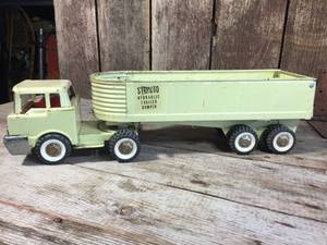lot 167 image: Vintage Structo Hydraulic Trailer Dumper