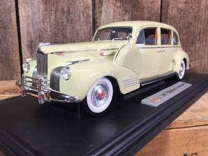 lot 174 image: Signature Models 1941 Packed Limousine Die Cast