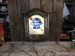 lot 207 image: Vintage Pabst Blue Ribbon Light-Up Sign - Works