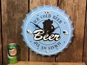 lot 13 image: Ice Cold Beer Metal Bottlecap Clock