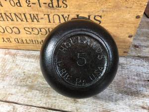 lot 18 image: Vintage Cast IRON Hollands 5 Smelt Pot - Restored