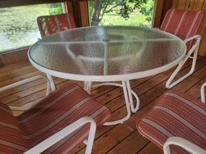 lot 26 image: Classic Tempered Glass Patio Dining Table