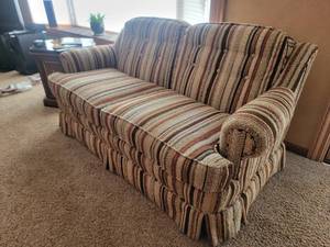 lot 40 image: Ultra-Comfortable Striped Loveseat