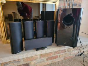 lot 19A image: Onkyo SKW-750 Sound System