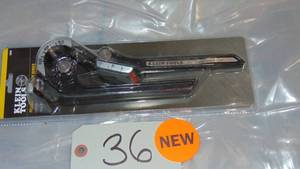 lot 36 image: Klein Tools Professional 90 Degree 4-in-1 Tube Bender Model # 89030 UPC Code #  092644890307