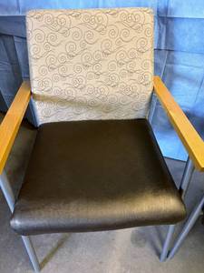 Lot of 2 Lesro Reception Furniture Chair