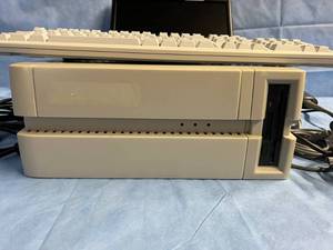 System TEchnologies Model 526 With Cherry RS 6000 M Keyboard, Monitor &amp Extras - Great Working Condition