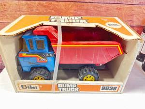 lot 53 image: Vintage Biki Dump Truck