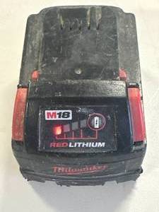 lot 70 image: Milwaukee 18 Volt Battery