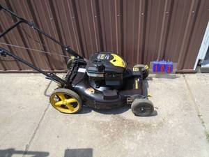 lot 103 image: Brute 22 self propelled mower. Used condition. Tested & works. As shown.