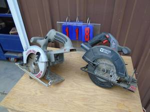 lot 118 image: Qty of 2 Porter Cable cordless saws. No battery or charger. Unable to fully test. As shown.