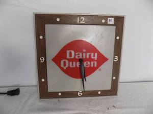 lot 85 image: 16 Dairy Queen Light Clock