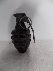 lot 88 image: Nonfunctional Hand Grenade Fuse M228