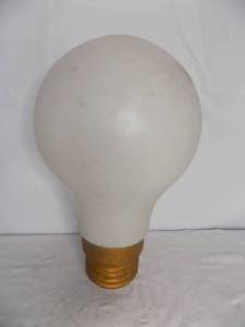 lot 122 image: Le Bulb 60 Watt (Plastic)
