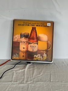 lot 23 image: Vintage Lit  Anheuser Bush Sign