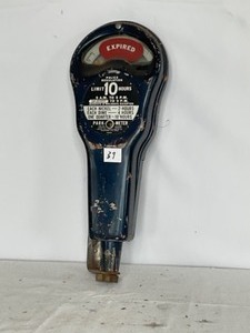 lot 39 image: Vintage Parking Meter