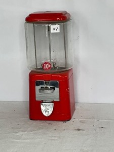 lot 44 image: Vintage 10 cent Glass Candy Machine
