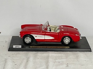lot 65 image: 1957 Chevrolet Corvette Die Cast