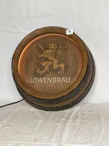lot 78 image: 18 Illuminated Barrell Head Sign Lowen Brau