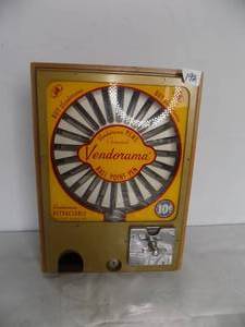 lot 192 image: Vintage Venderama Retractable Pens 10 cent vending machine