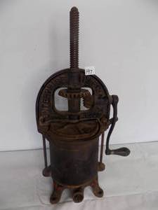 lot 197 image: Antique Sausage Stuffer 2070