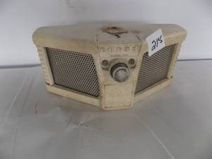 lot 215 image: Vintage Drive in Speaker