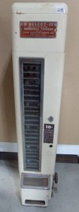 lot 218 image: Vintage Automatic Venders -Candy Machine 10 cent