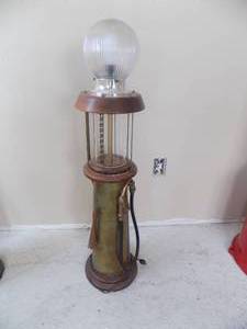 lot 222 image: Visible pump table lamps