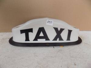 lot 237 image: Lit Taxi Topper
