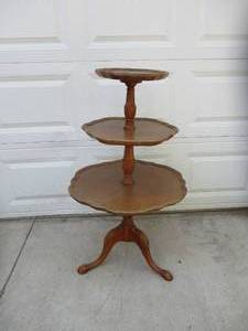 lot 17 image: Vintage wood 3 Tier Pie Crust Table