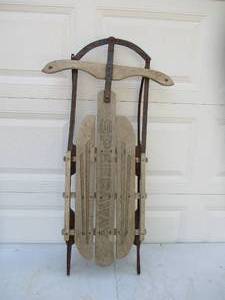 lot 23 image: Vintage Snow Sled
