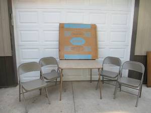 lot 27 image: Vintage Cosco Folding Table wbox and 4 Metal folding Chairs