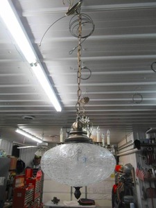 lot 41 image: Vintage Retro Mid Century MCM Clear Crackle Glass Ceiling Light
