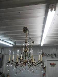 lot 42 image: Vintage Crystal Chandelier Light