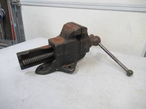 lot 44 image: Vintage Fulton Vice 10