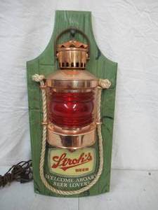 lot 47 image: Strohs Beer Sign