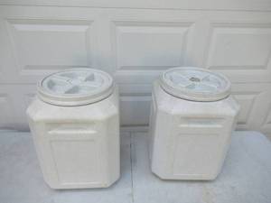 lot 68 image: Lot of 2 Pet Food Storage Containers. Made of Heavy Duty Plastic and air tight sealed covers.(Dog Food Storage)
