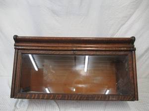 lot 83 image: Vintage Lawyers Bookcase-Top Shelf Only Macey 93.State of Minnesota 21.