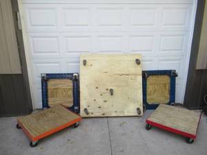 lot 99 image: Lot of Dollys