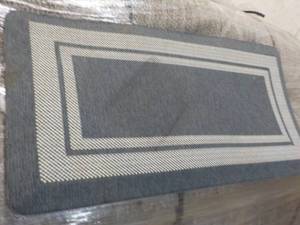 Gel Mat 20 x39 has slight stain a...