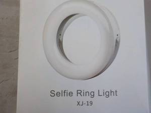 Selfie Right Light...