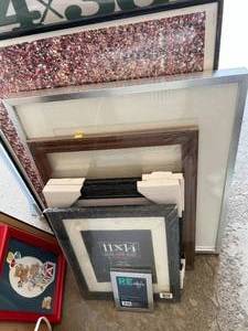 lot 14 image: Lot of Picture Frames