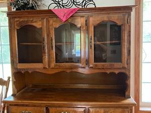 lot 27 image: Wood Hutch