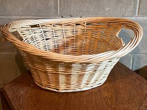 lot 67 image: Lot of Baskets