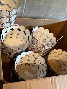 lot 68 image: Lot of 14 Metal Baseball Baskets
