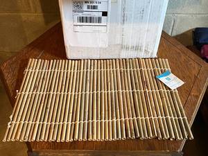 lot 66 image: 6 Bamboo Placemats