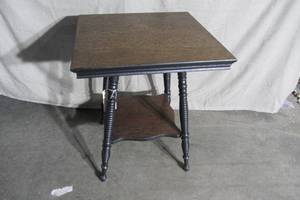 Beautiful Parlor table with Charm - 24 x 24 x 29