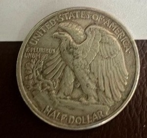 1942 WALKING LIBERTY HALF DOLLAR  90% SILVER