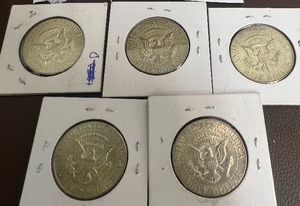 LOT OF 5 SILVER KENNEDY HALF DOLLARS