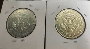 LOT OF 2 (BU) SILVER KENNEDY HALF DOLLARS
